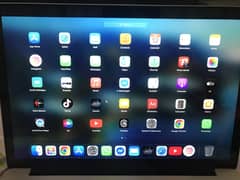 Macbook pro  core i7 (15.4inches)