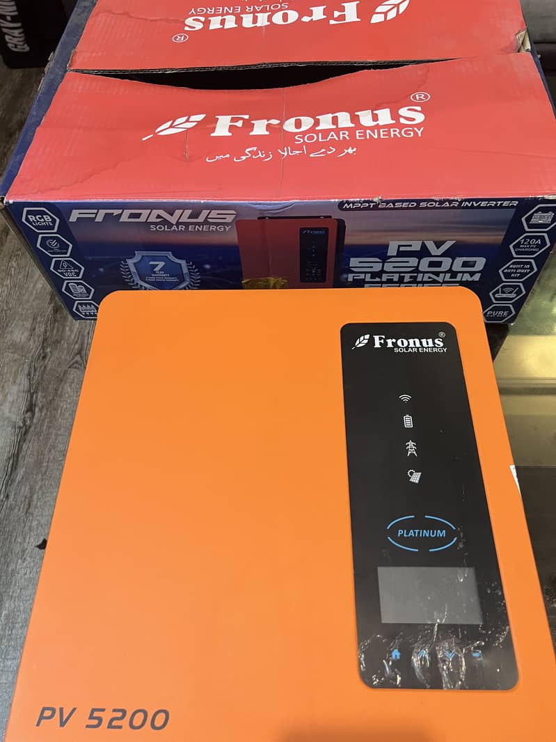 4kw Fronus PV5200 in good condition working on Net Meter also 2