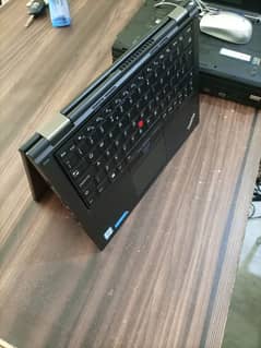 Lenovo Thinkpad Yoga 260 Core i5 6th Gen 8GB Ram 256GB NVMe Touch