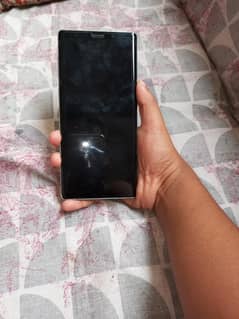 Samsung galaxy note 9 in good conditio no sacrath on screen non pta