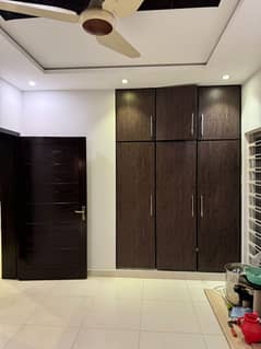 5 MARLA Upper Portion For Rent In AA Block Bahria Town Lahore