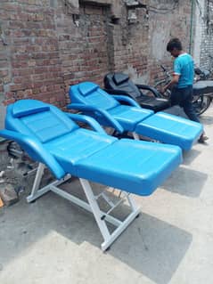 saloon