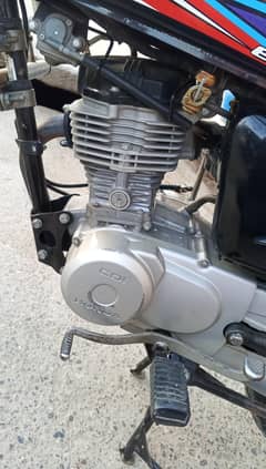 Honda 125 black 19