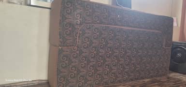 sofa combed