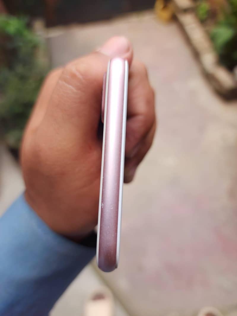 Iphone 7 plus 128 PTA (Read Add) 1