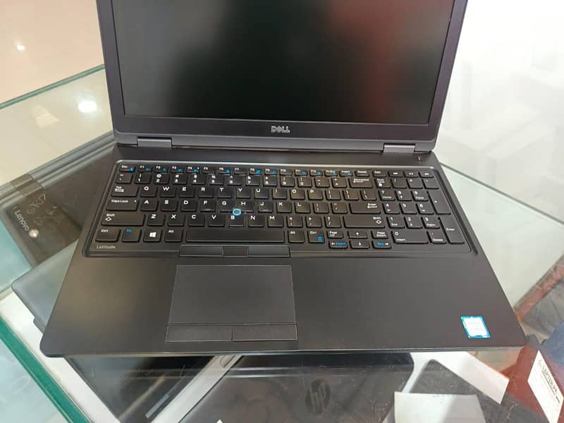 Dell latitude 5580 core i5 7th generation 16gb DDR4 256gb NVMe SSD 1
