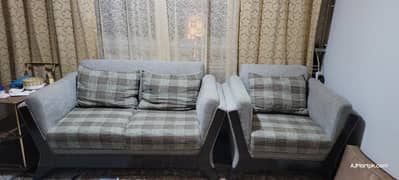 SOFA in Imported Jacquard Fabric Good Condition For sale