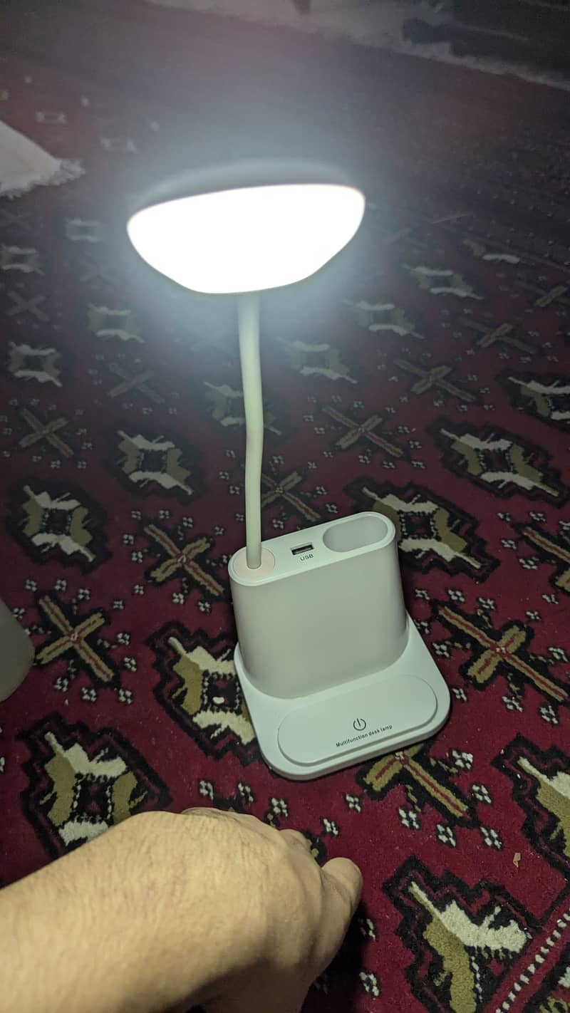 Imported Multifunction desk lamp with built-in power bank 2