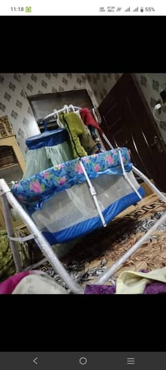 baby cot