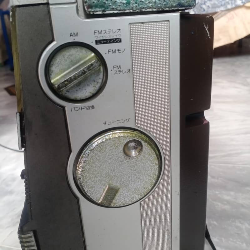 antique Sharp dubble casset tape recorders FM radio 1