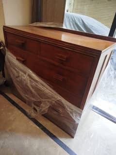 chaster drawer Burmateak brand new condition