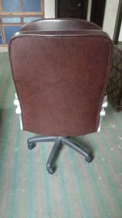 Executive table and boss chair