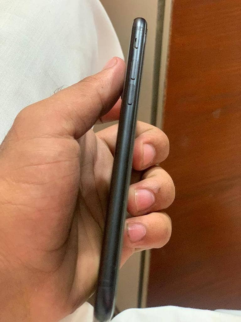 I phone 7  very good condition Exchange possible with any android 1