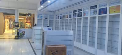 Shop Display Setup for Sale – Ideal for Perfumes & Cosmetics