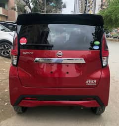 Nissan DayZ Highway star semi hybrid 660 cc