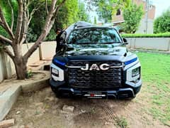 jac T9 Hunter. . just 600km drive. 1 crore 5Lakh