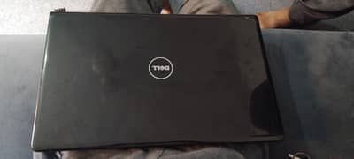 DELL LAPTOP UES ONLY 4 MONTH