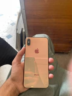 I phone xsmax 64 gb 79 battery health