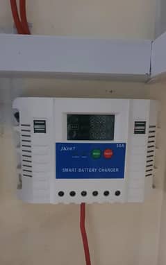 Solar Charge Controller 50Amp 12/24 auto Good Condition