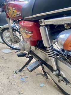 Honda 125 (15-7-2021) karachi registered 1st owner