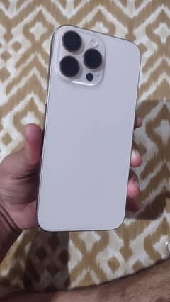 iphone 16 pro max. 256 GB storage