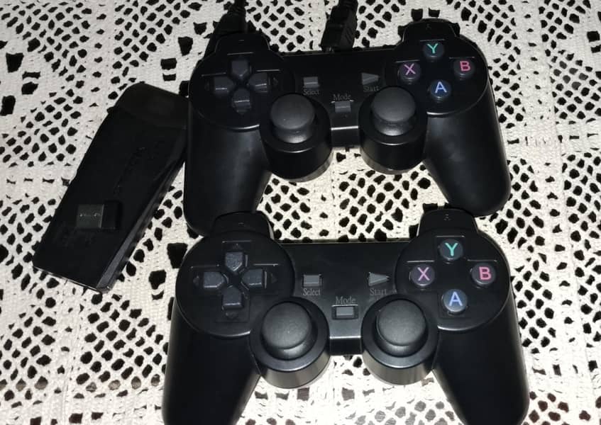 2.4G Wireless Controller GamePad 0