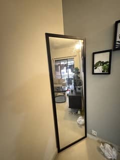 Mirror in peefect confition 6ft height 2 ft width.