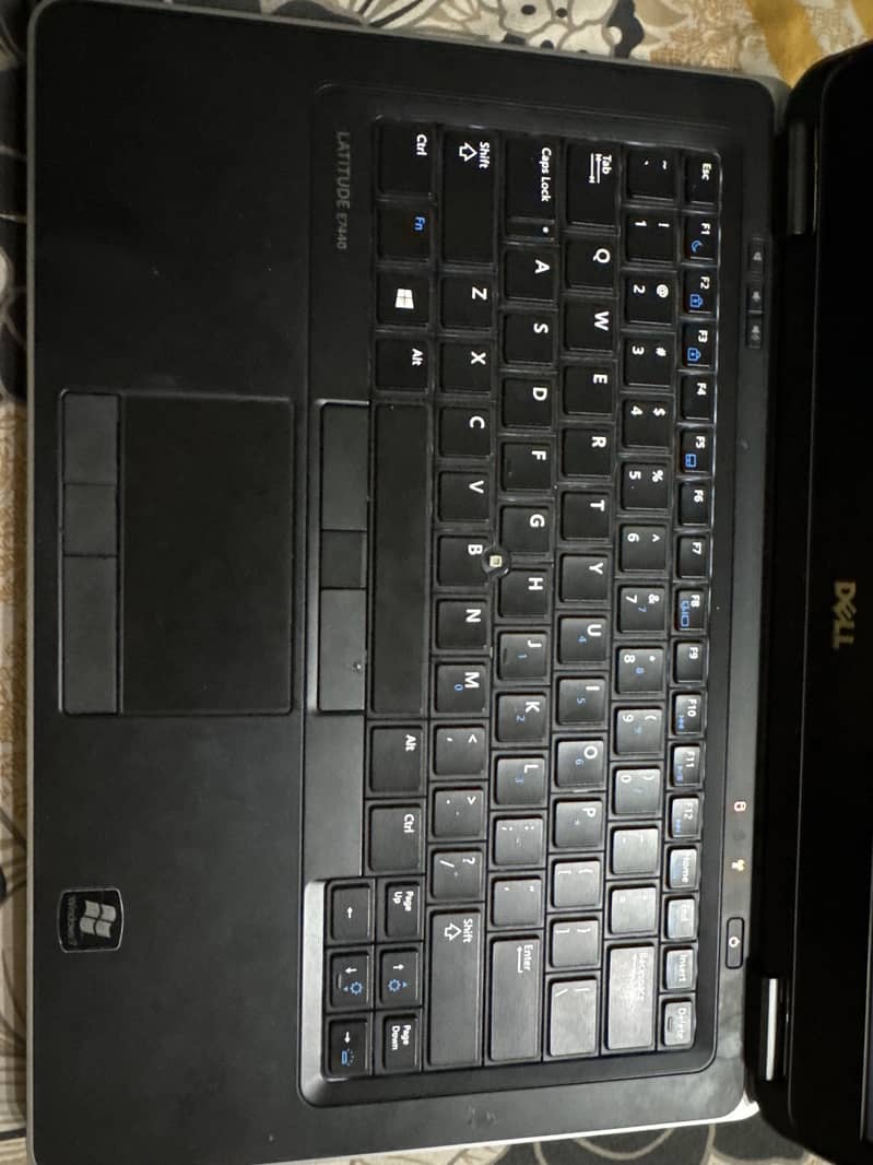 10/9 condition battery good one button & minor break on keyboard side 1