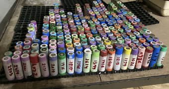 Lithium ion 18650 3.7 V 4.0 v 4.1v cells lithiumion lion LOT CELLS