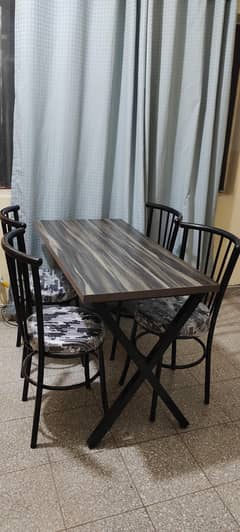 Dinning table