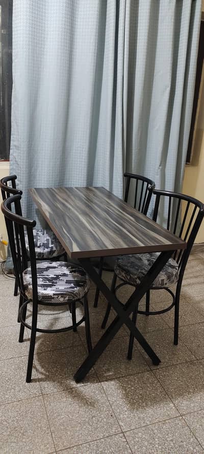 Dinning table - Dining Tables - 1104067504