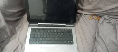 best conditions laptop hp touch screen urgent