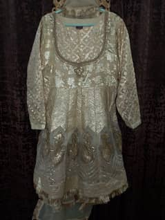 golden dress