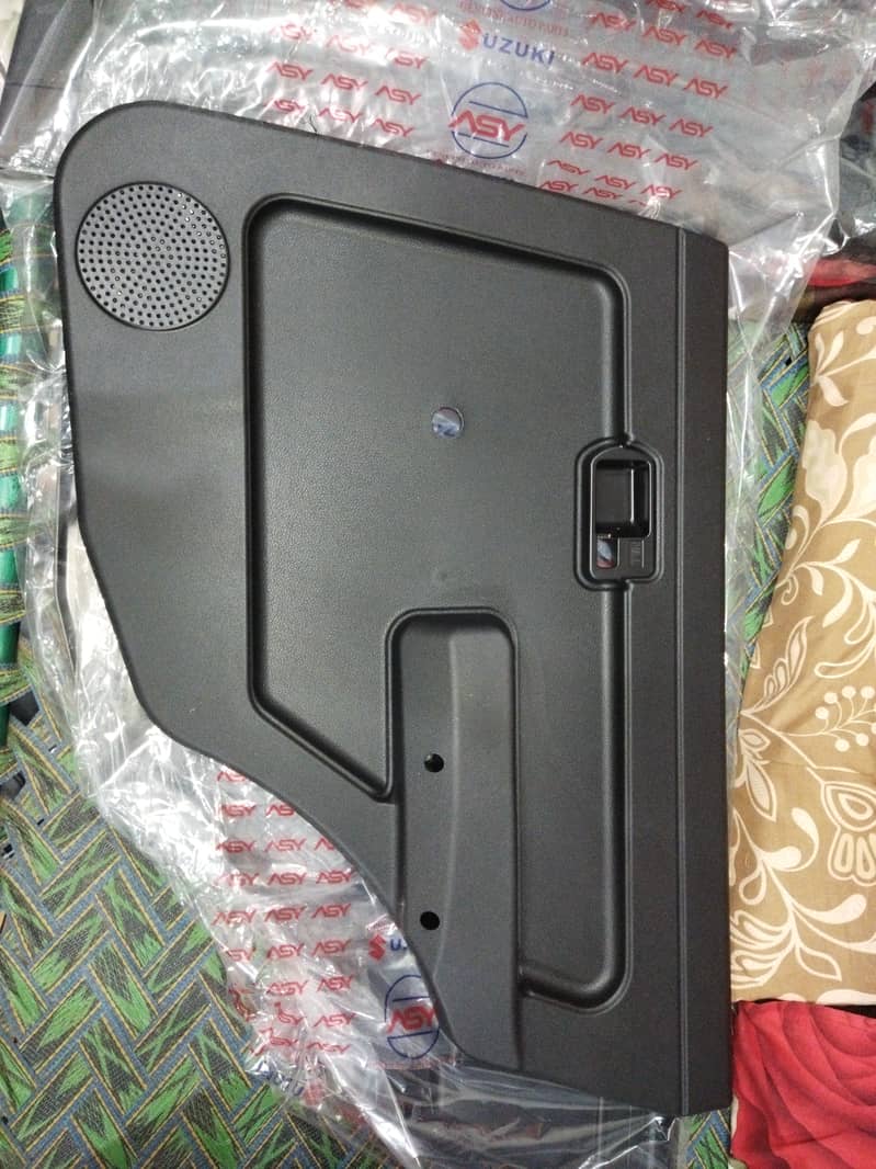 Suzuki Mehran door panels - Doors & Components - 1104069673