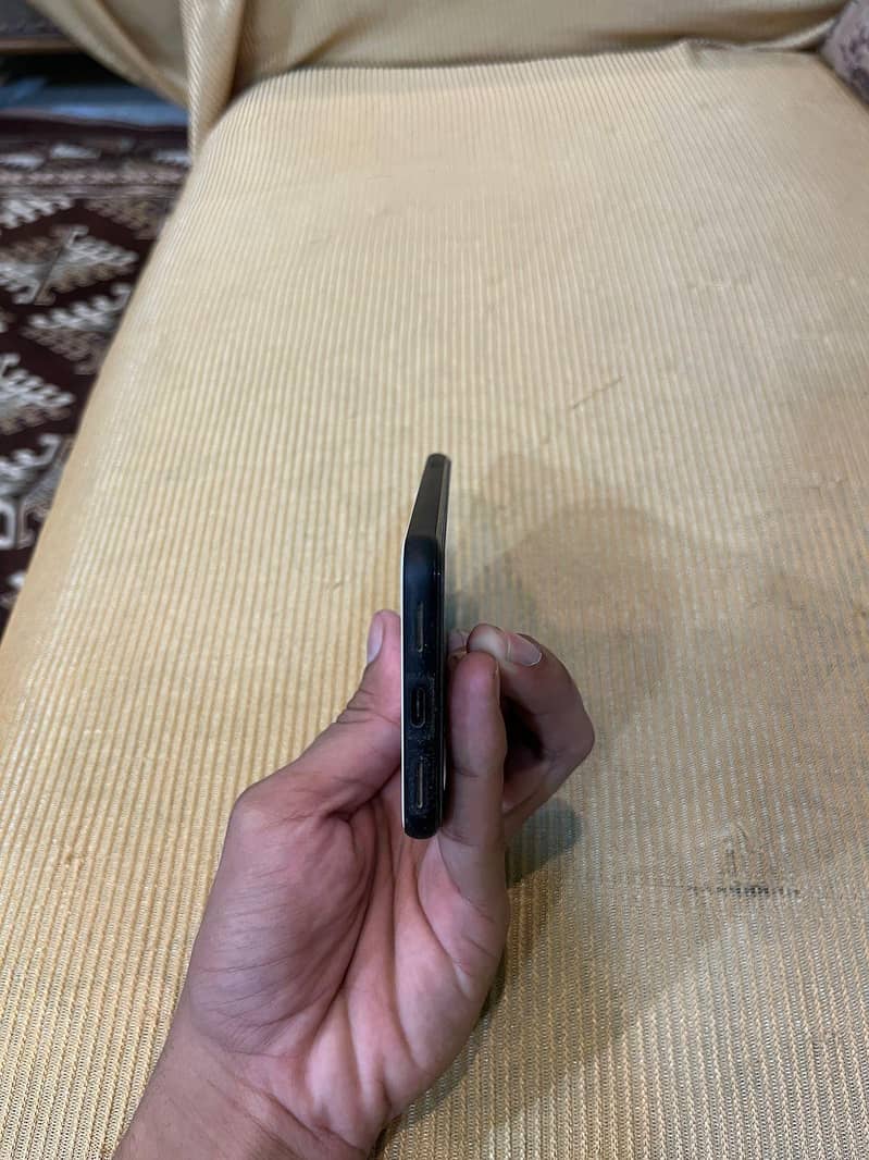 128/6 pixel 4 non pta with box 6