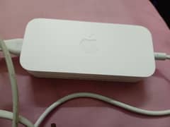 apple adopter 12 volt 1.8amp