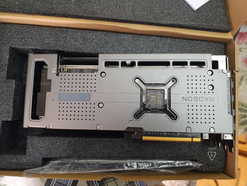 Amd Rx7800xt Sapphire Nitro Plus graphics card gpu 4
