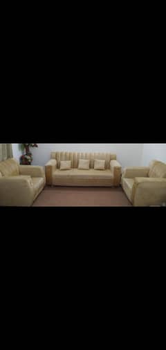 Brand new Velvet sofa set A1 condition