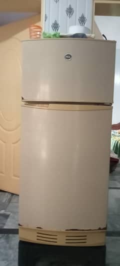 Pell Refrigerator