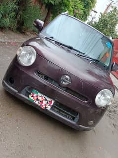 Daihatsu Mira 2011