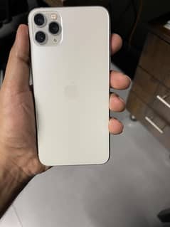 Iphone 11 pro max, 64 gb storage, single sim pta approved, 72 BH
