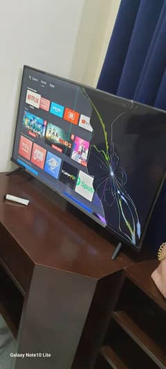 TCL 40 inch android LED TV  Pannal broken only.