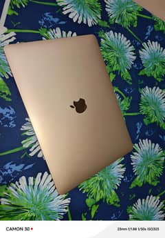 MacBook Air 2020 - Intel i3 - 8GB / 256GB SSD - Excellent Condition