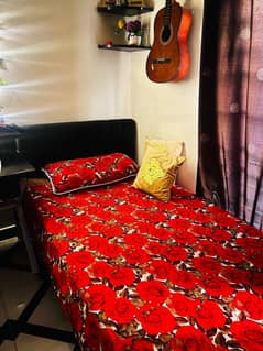 2 single beds