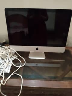 Computer IMac Apple company 2 years old used