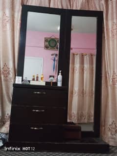 Dressing Table - Almost New - Excellent Condition