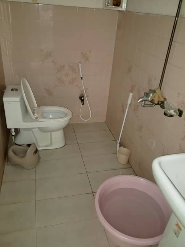 UPPER PORTION AVAILABLE FOR RENT IN RAVI BLOCK 3