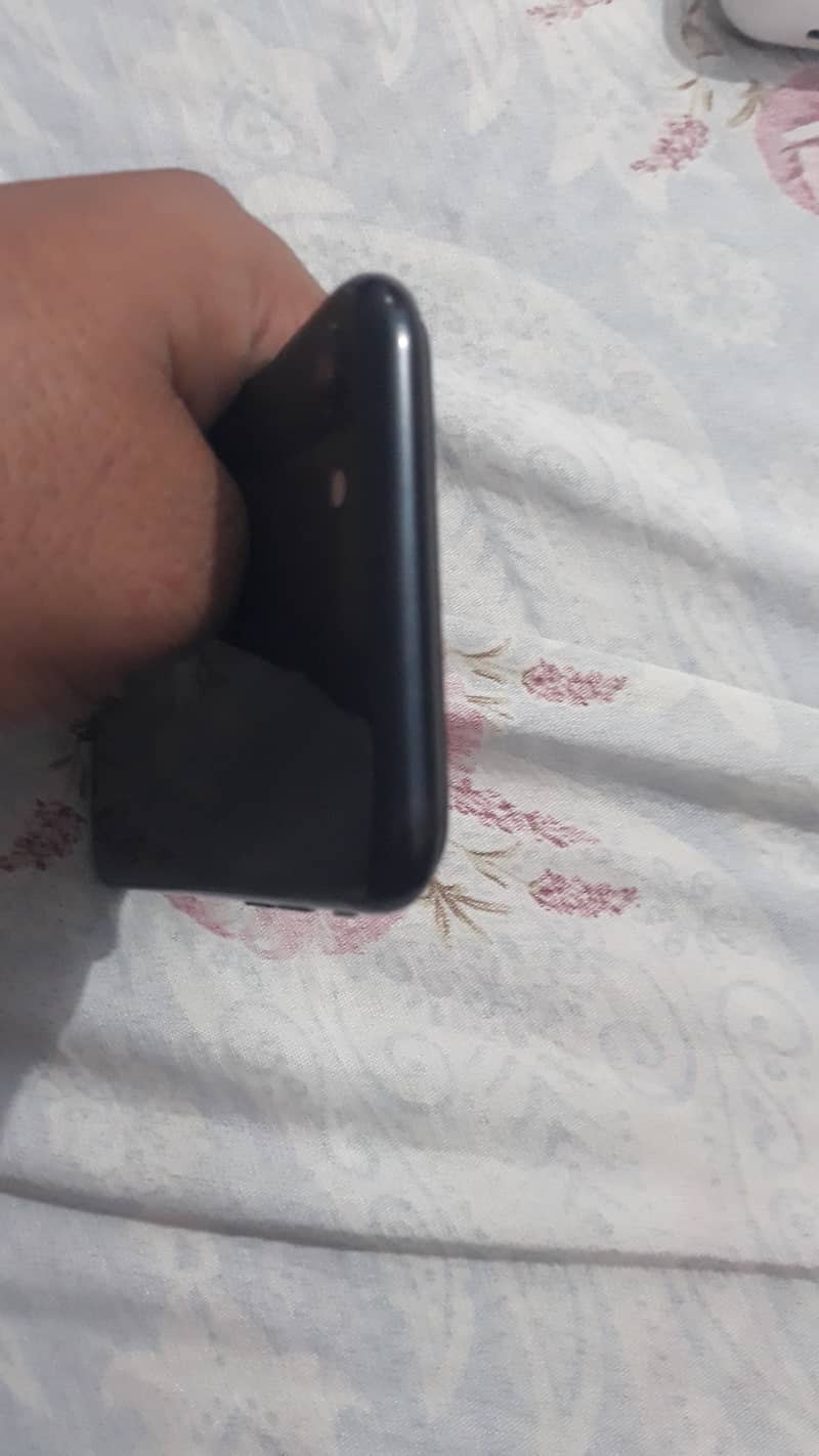 Iphone se 2020 4