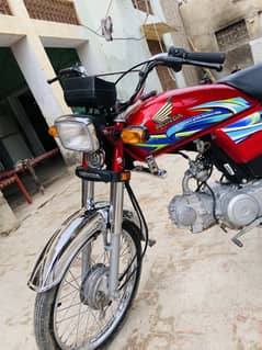 Honda cd 70 lush condition sirf 5000 chliii a