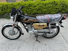 Honda CG125 special edition gold model 2024 03055228242